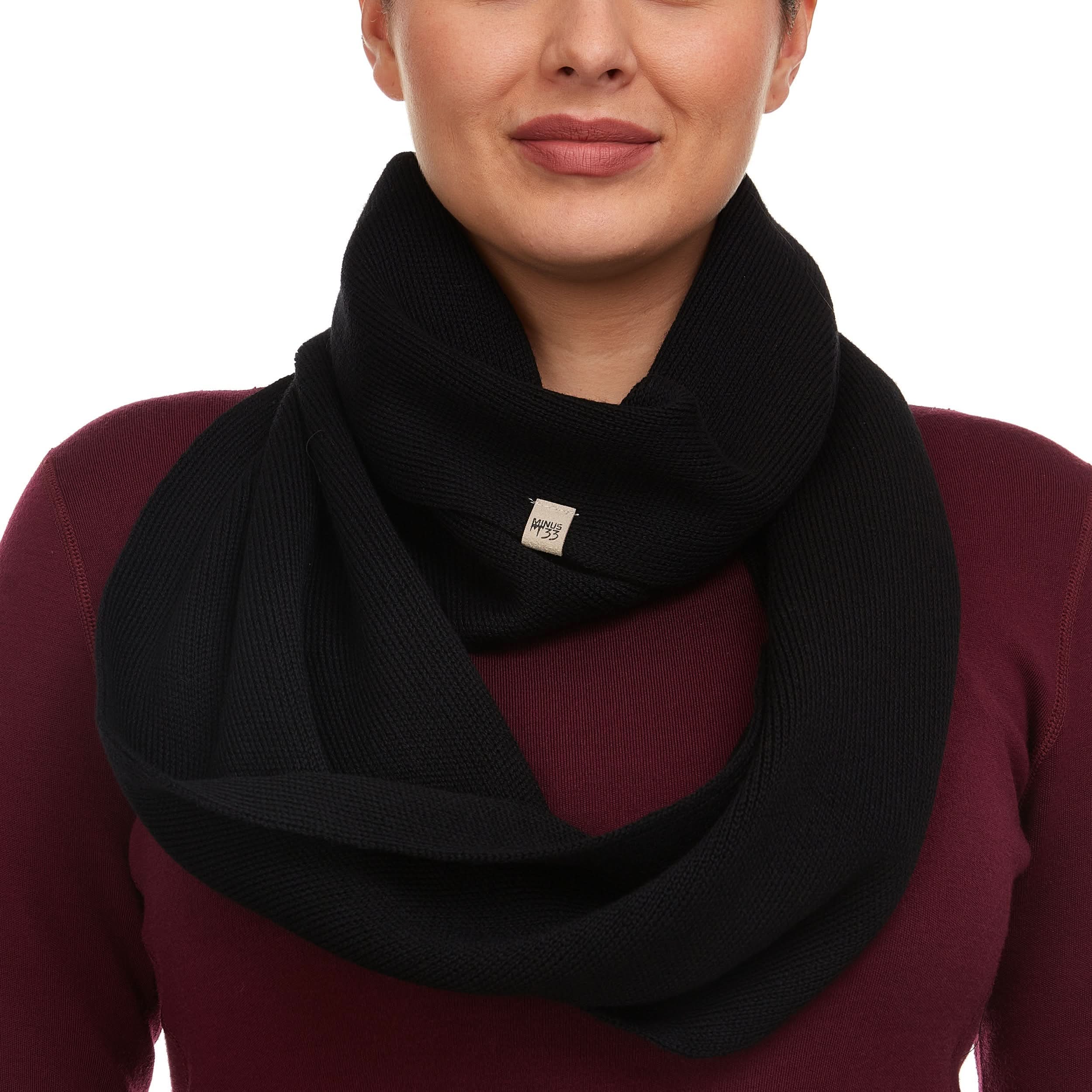 Merino_Wool_infinity_scarf_Best_natural_wool_scarves_warm_winter_scarf._6576BK-1.jpg