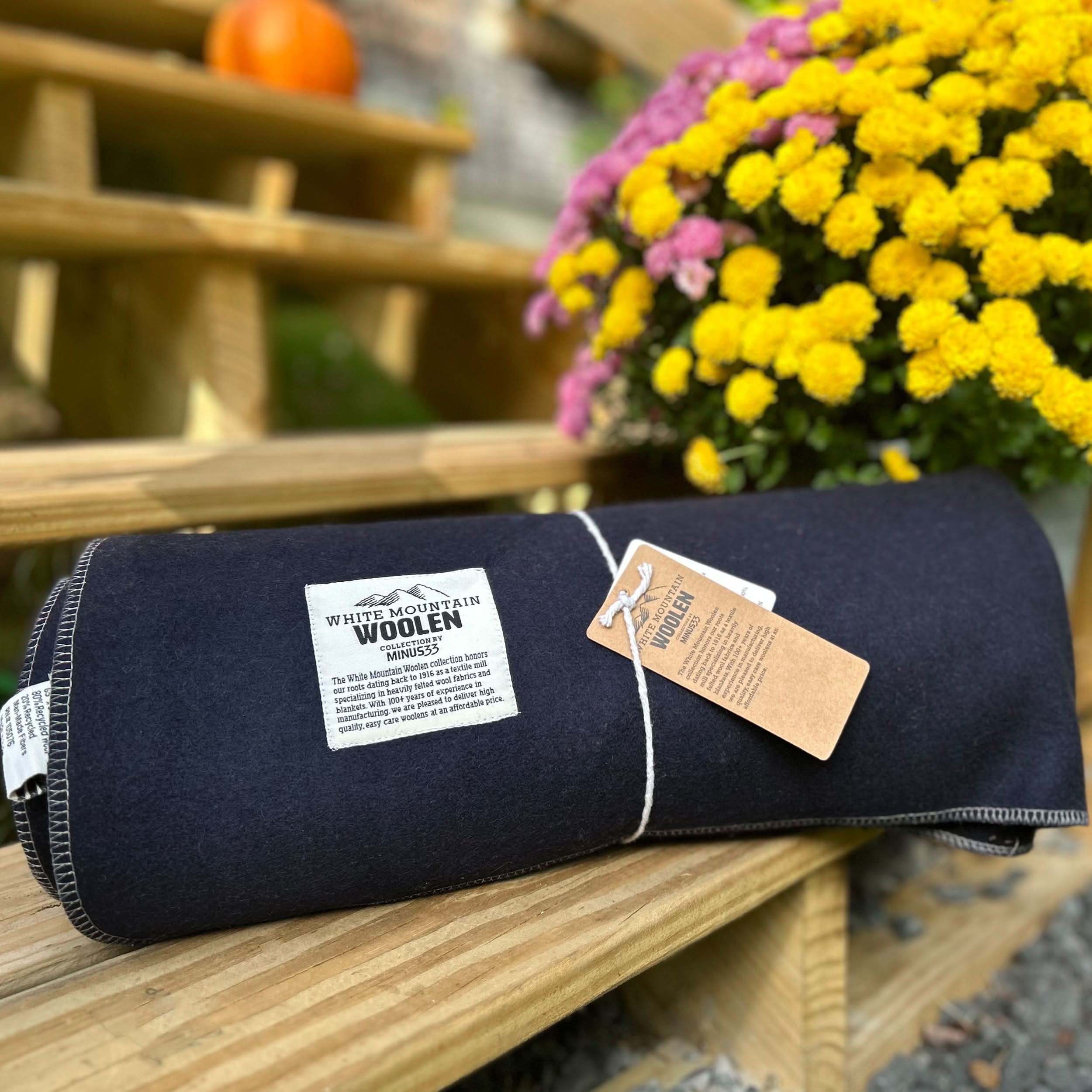 W02NV-5_Wool_blanket_camping_boat.jpg