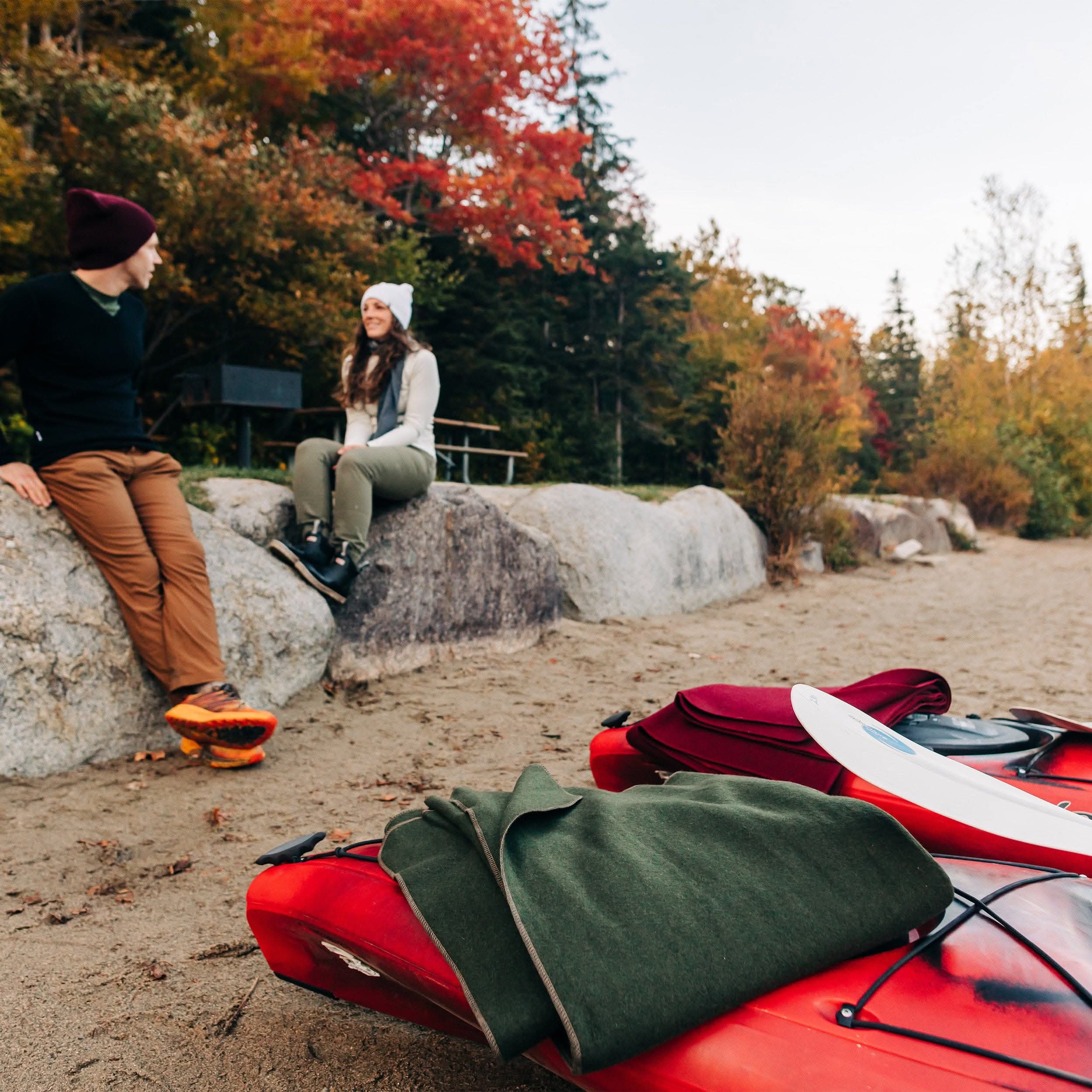 W02OG-6__Wool_blanket_camping_boat.jpg