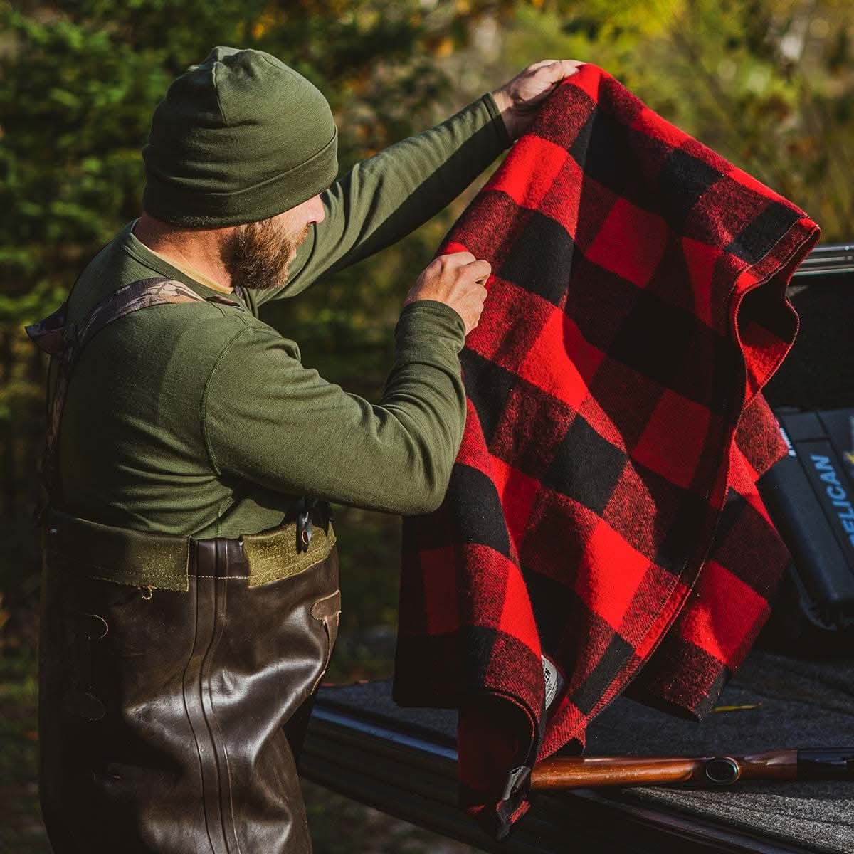 camp_throw_blanket_recycled_woolhunt-WWRDBK-6-zoom.jpg